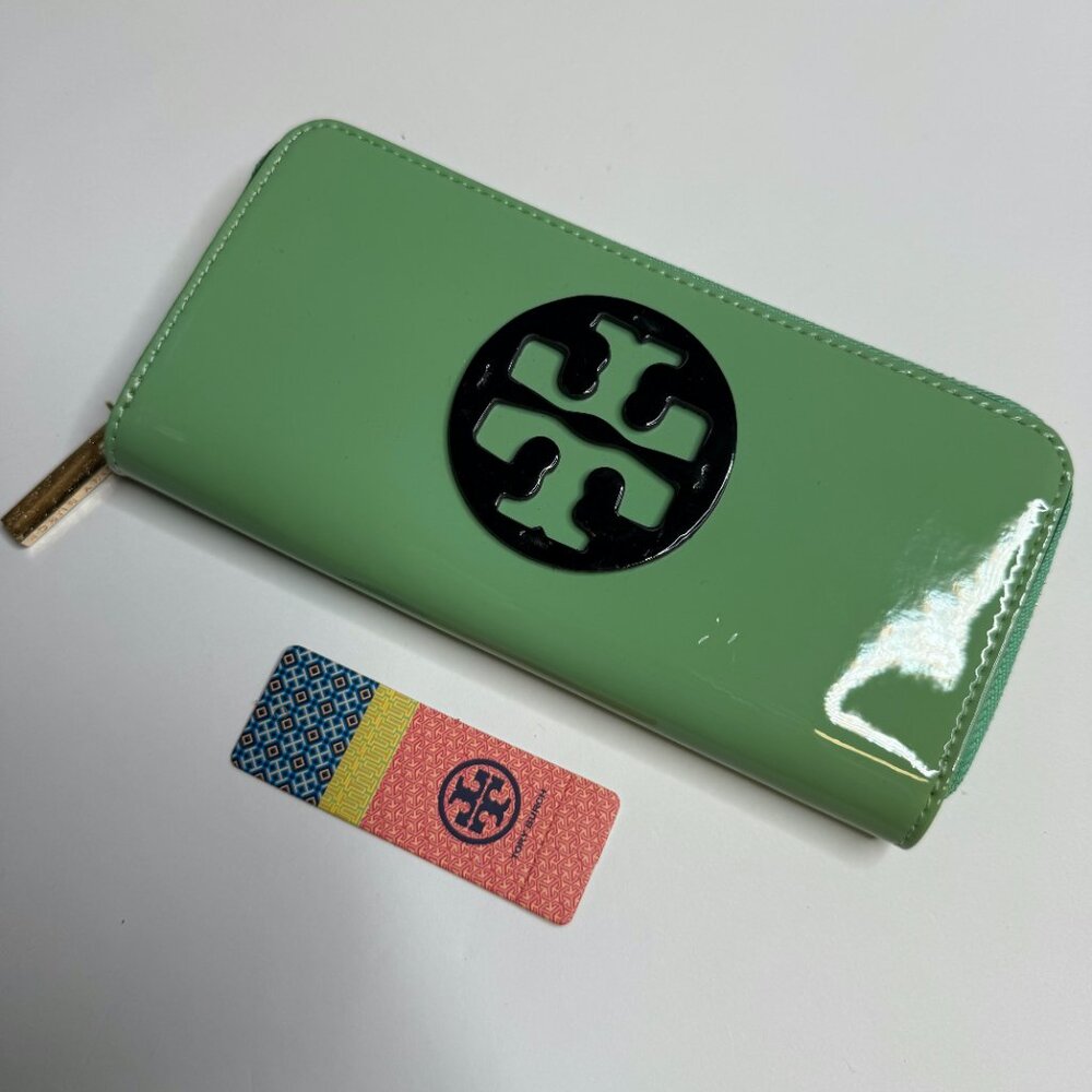 Tory Burch Green Patent Leather Zip Continental Wallet – New With Tags